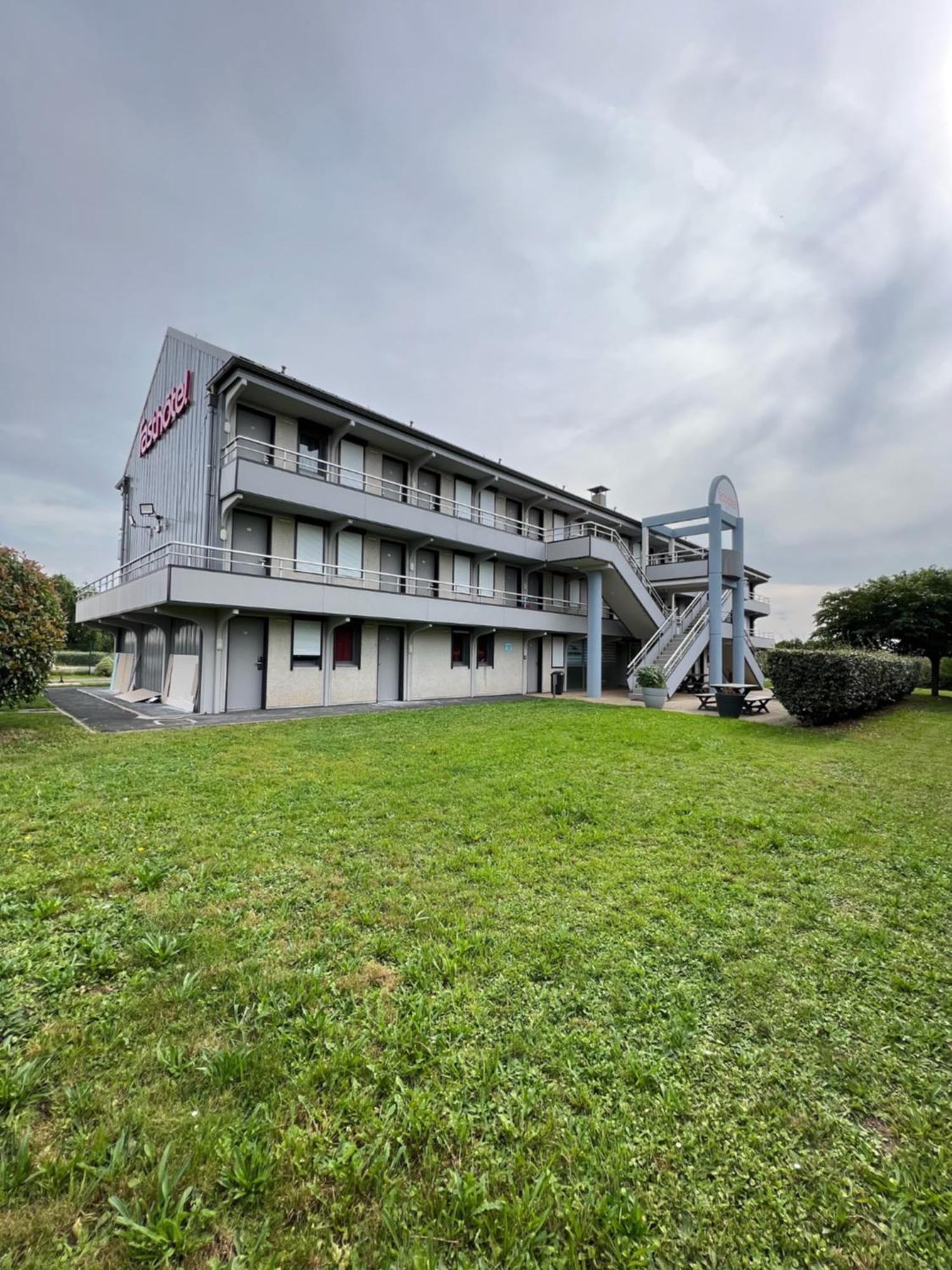 Fasthotel Roissy - Saint-Witz Exterior foto