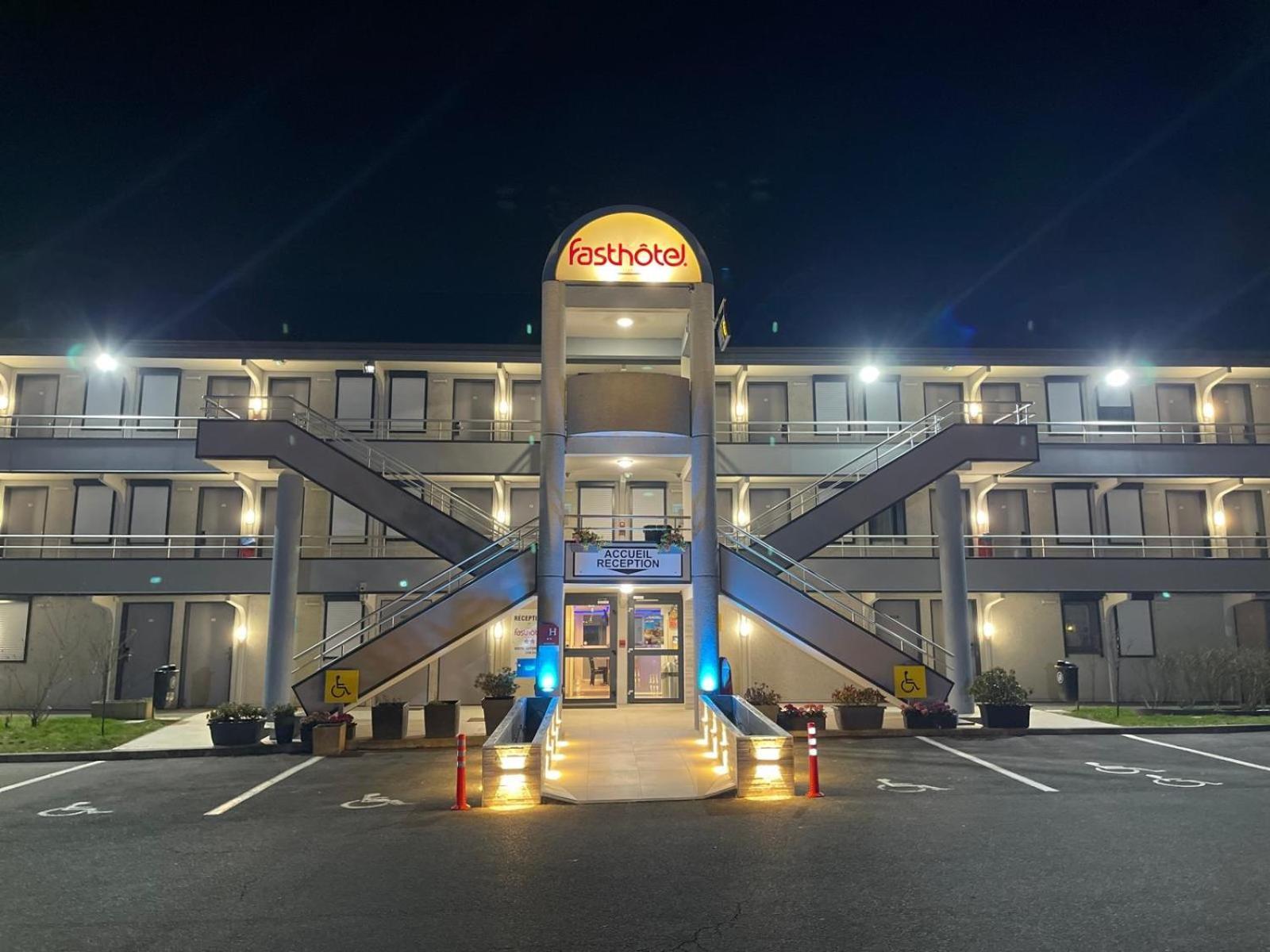 Fasthotel Roissy - Saint-Witz Exterior foto